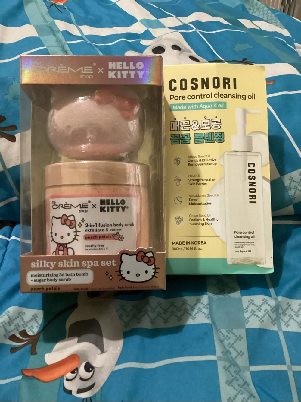 Crème shop hello kitty Peach Petals Silky Skin Spa Set - Korean skin care